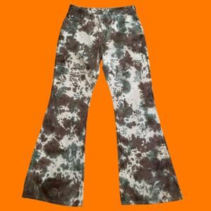 00's vintage tie dye camo flared bell bottom y2k khakis jeans Size 9 bongo